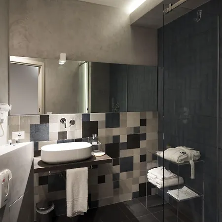 In Centro לינה וארוחת בוקר 4*