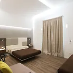 In Centro לינה וארוחת בוקר 4*